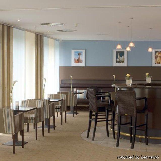 Trans World Hotel Kranichhoehe Much Restaurant bilde